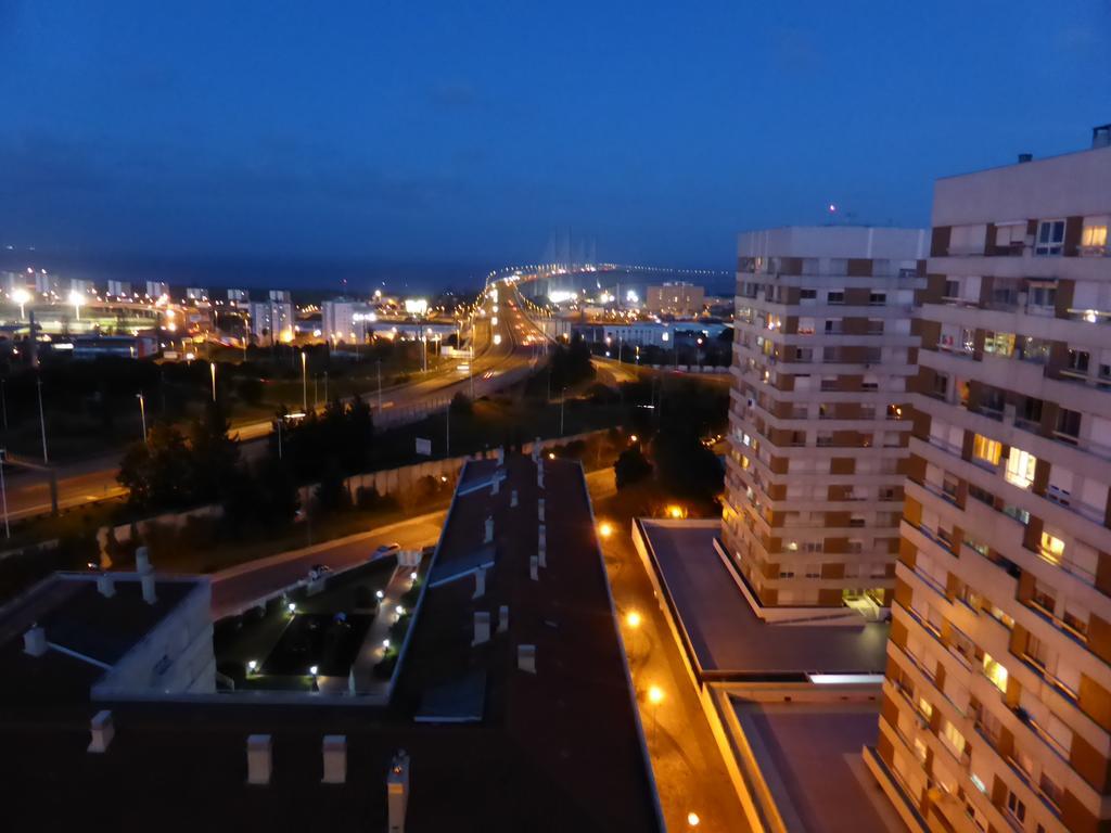 A View To The River Tejo - Sixtyfive Boutique Home Lisabona Exterior foto