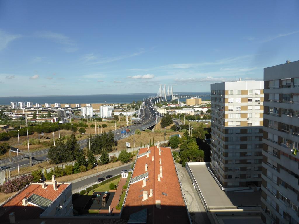 A View To The River Tejo - Sixtyfive Boutique Home Lisabona Exterior foto
